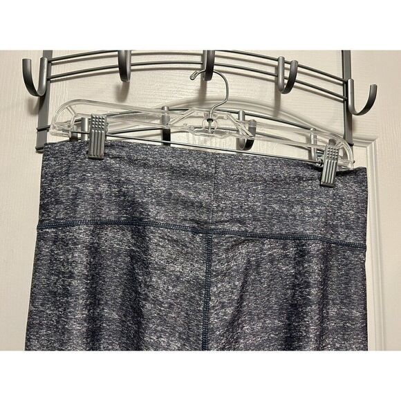 Chicago Cubs Major League Fitness Women’s Leggings L MLB Baseball EUC - Picture 7 of 16